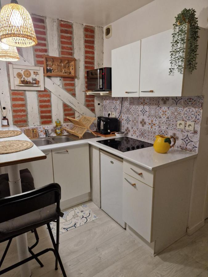 Le SCANDINAVE, proche Bord de Loire Orléans Extérieur photo
